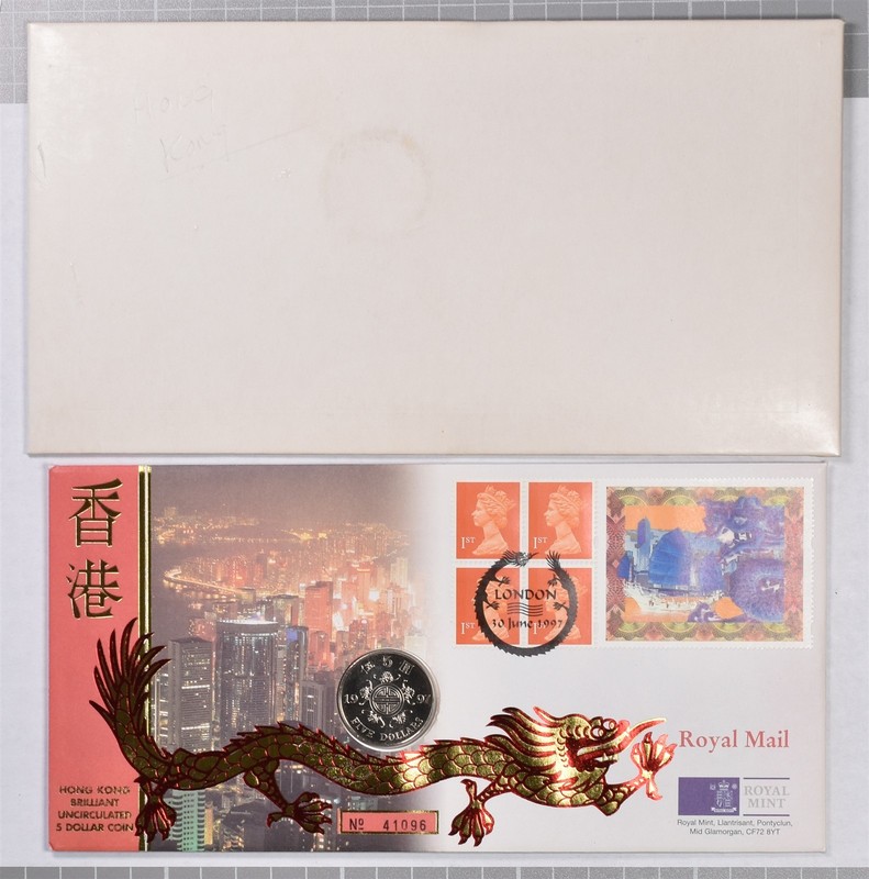 1997 Hong Kong 5 Dollar Coin & Stamp Set 