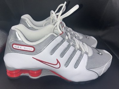 Size 8.5 - Nike Shox NZ White - 378341-104