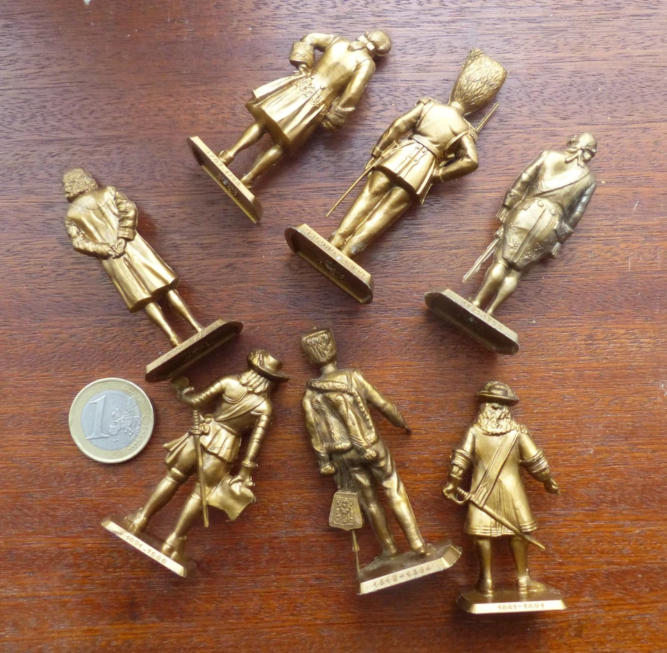 Un petit lot "Personnages historiques", Mokarex, années 60, bon état. - Photo 2/4