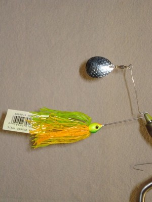 Spinner Baits 3/8 oz, 6 Pack, Single Spin, Chart & Green Head / Sunfish Skirt