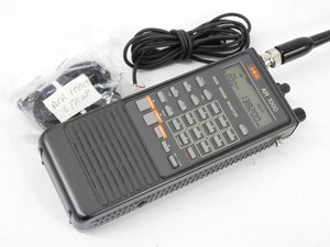 AOR AR-1000 Handheld Wide-Range Radio Receiver Scanner (works well)