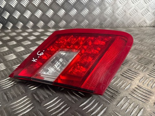 Mercedes-Benz E W212 2013 Hinten links Rückleuchte Heckleuchte innen FOM112458