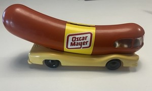 Oscar Mayer Wiener Wienermobile Vintage D171-550 Coin Penny Bank 9" Made in USA
