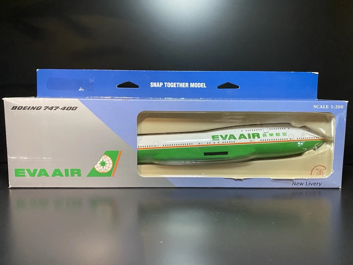 Hogan Boeing 747 Diecast Aircraft & Spacecraft 1:200 Scale for