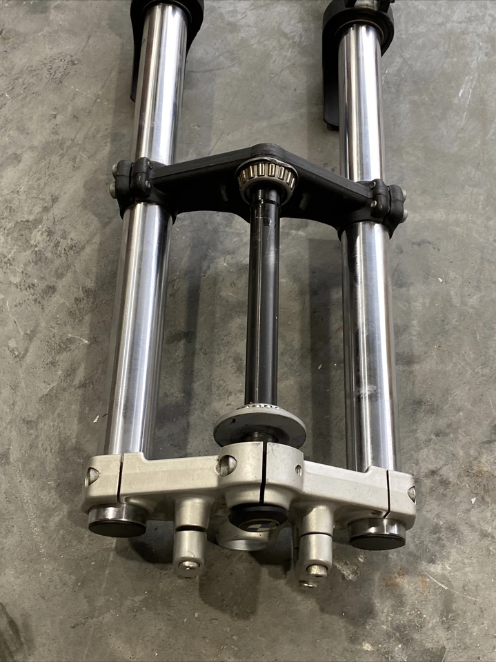 Garfo, Gabelholme BMW F650CS Usado - Imagem 2 de 4