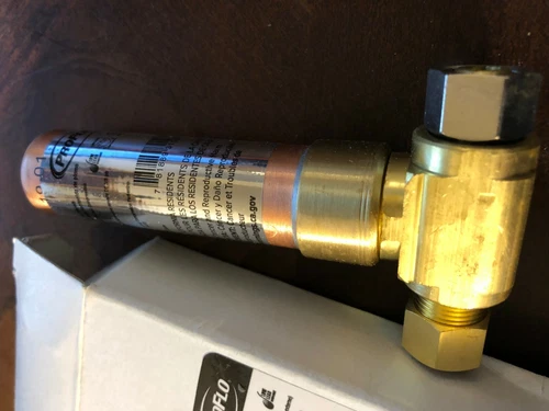 PROFLO 3/8" OD Compression Tee x 3/8" OD Female Water Hammer Arrestor PFXWHACTCA - Picture 2 of 4