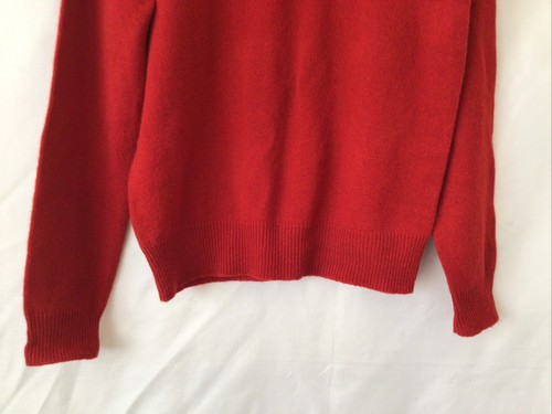 Ralph Lauren Lambs Wool Men V Neck Sweater Red Size Small - Picture 3 of 8