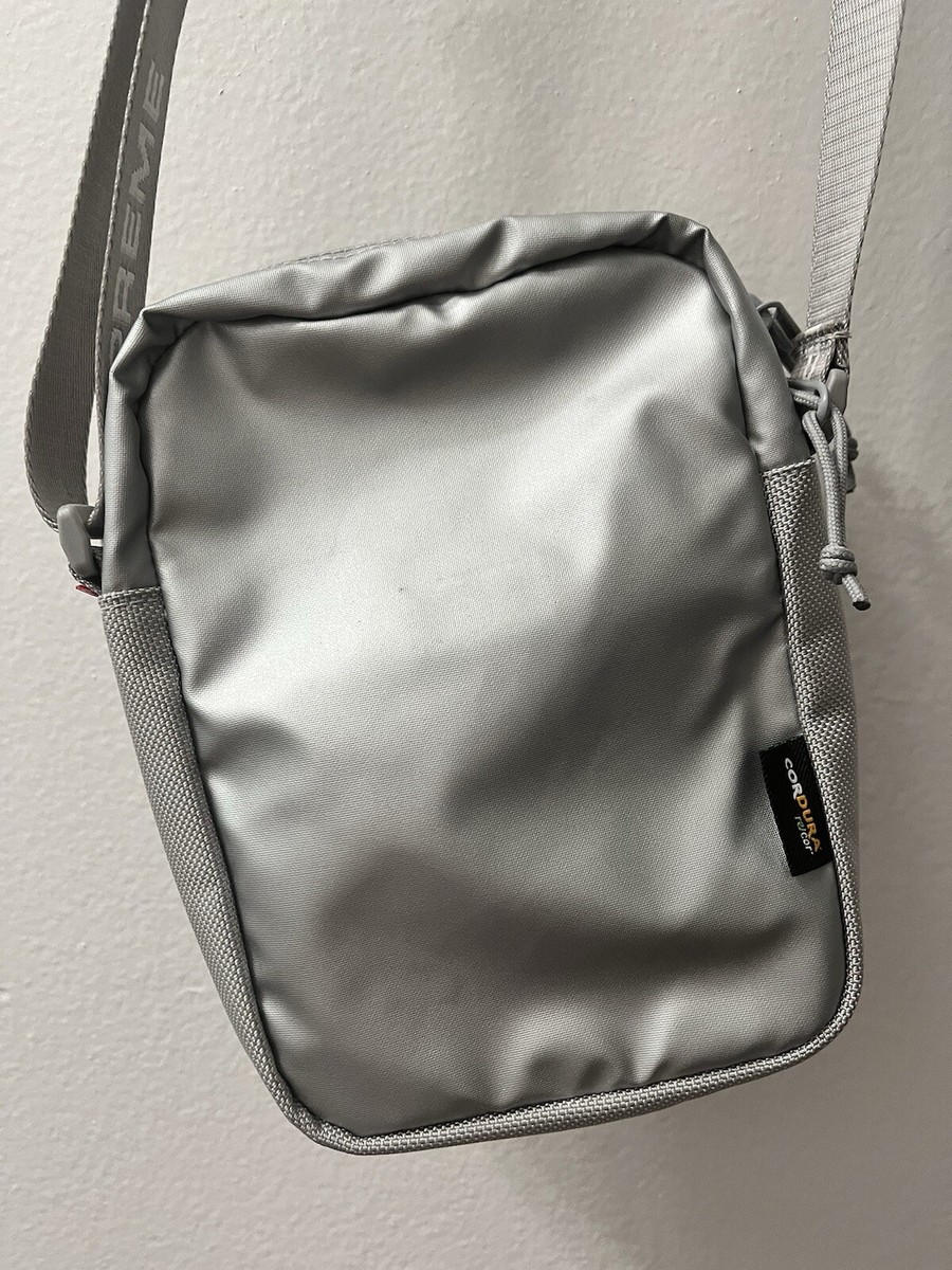 Supreme Shoulder Silver Bag FW22 | eBay Supreme Shoulder Silver Bag FW22 | eBay