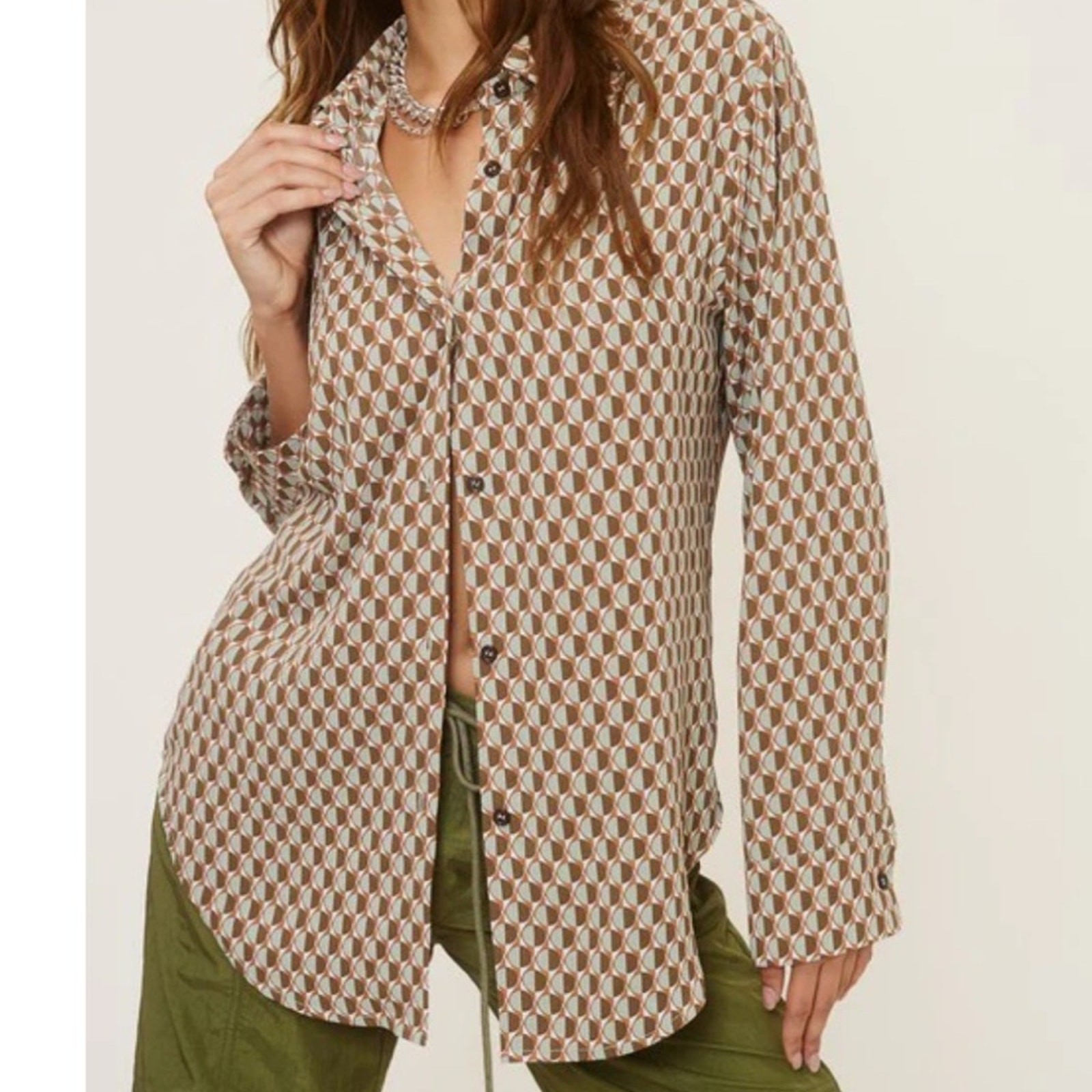 Silky Retro Print Button Down Medium - image 1