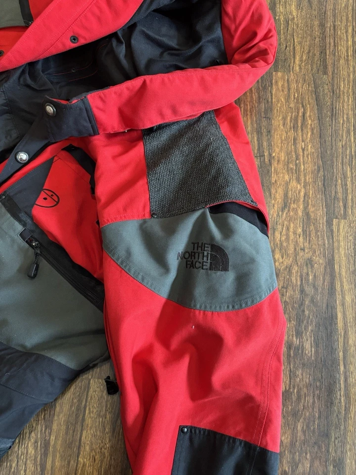 Chaqueta de esquí vintage años 90 (L) THE NORTH FACE Steep Tech negra roja gris Scot Schmidt Foto 3 de 4