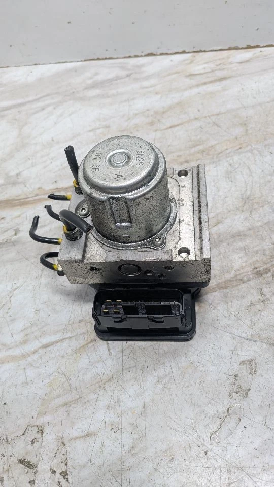 Conjunto modulador de piezas de freno antibloqueo mercado de EE. UU. sedán compatible con 17 ACCORD 371769 Foto 2 de 4