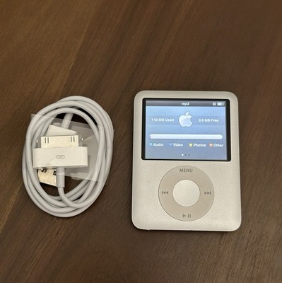 Apple iPod Nano 3rd Generation A1236 Silver Portable 4GB MP3 Media