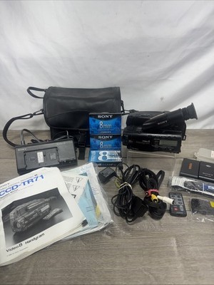 SONY Handycam CCD-TR71 Video 8 CAMERA RECORDER w/ Power Adapter, Remote, Tested