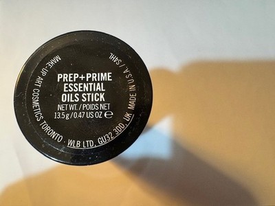 MAC PREP + PRIME ÄTHERISCHE ÖLE STICK