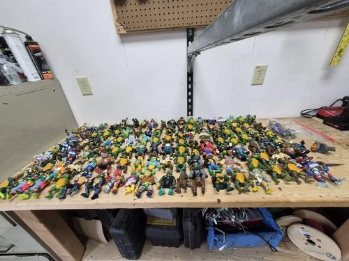 Huge Lot Of 116 Vintage Tmnt Ninja Turtles Figures.  Accessories,  See Pictures