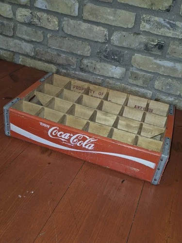 Vintage Coca-Cola Coke Red Wooden 24 Bottle Crate 1971 NewPort