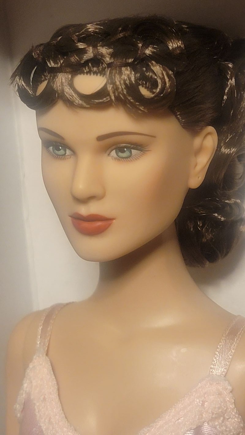 Tonner 16" Doll BASICALLY TESS Dick Tracy Tess Trueheart Sculpt MINT BW Body