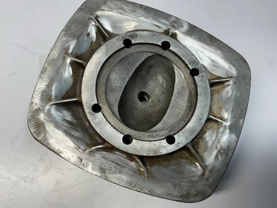 Bultaco Alpina JM 350 Sherpa OEM Pursang? Culata Foto 3 de 4