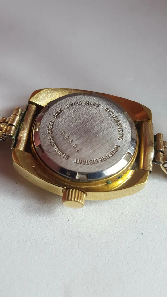Hermoso reloj mecánico Lanco 17 joyas para dama Foto 3 de 3
