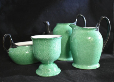 4 pc set - Phoenix China Cechoslovakia - Green & Black - Teapot Sugar Cream Cup