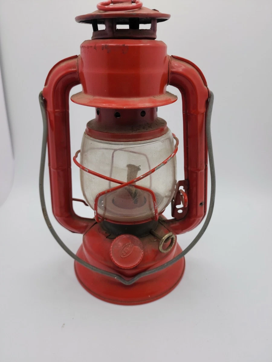 Dietz Oil Lantern Red 9 Inches No. 50 Made In Hong Kong