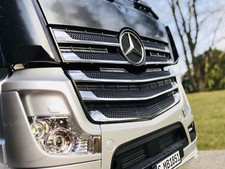 1:14 K&uuml;hlergrill Chrom Folie f&uuml;r Tamiya Mercedes Actros