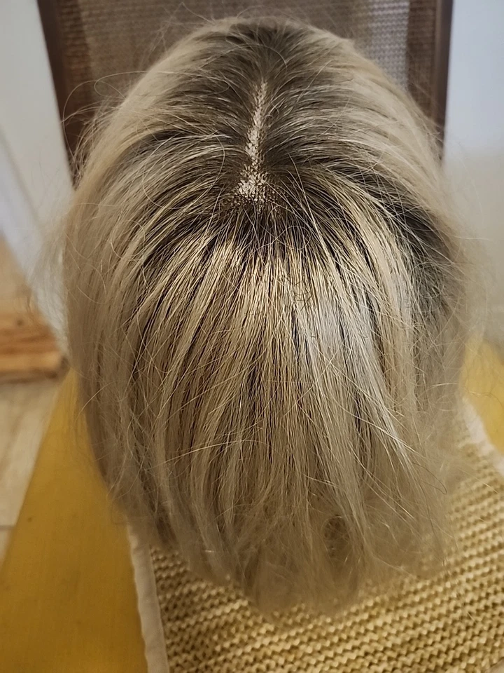 Peluca Noriko Milan en color rubio enraizado tostado cremoso longitud media 1658G Aderans Foto 3 de 4