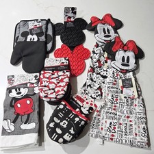 Disney Mickey And Minnie Mouse Kitchen Lot of 7 Great Brand New items. New