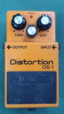 Boss DS-1 Distortion Effektgerät Pedal E-Gitarre Klassiker Verzerrer *TOP*