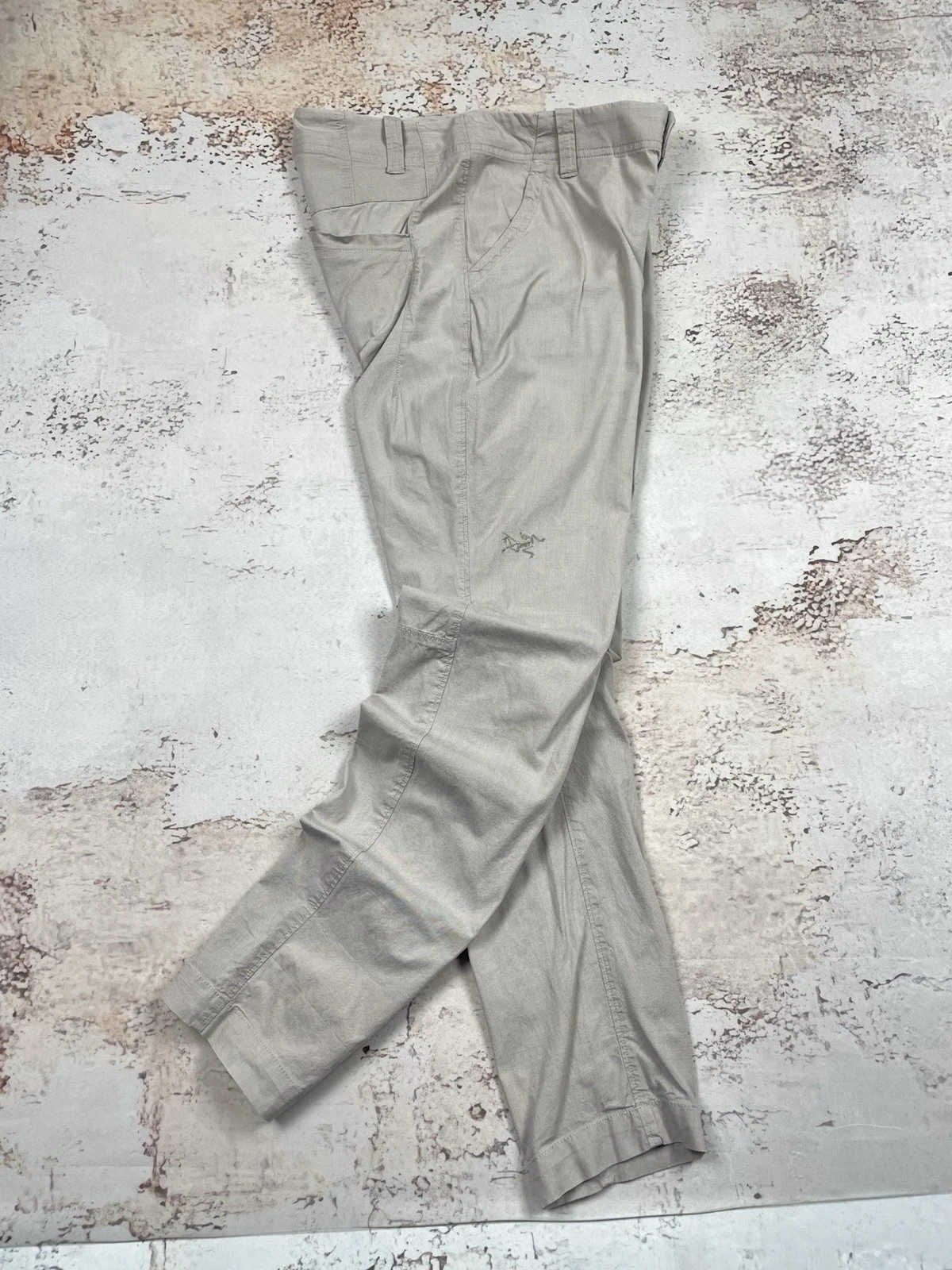 Arc’teryx 0-XS Women’s Outdoor Trekking Pants – Beige/Cream, Hiking
Opens in a new window or tab