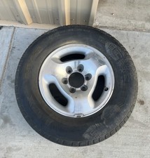 1997-2002 Infiniti Qx4 1 Rim Tire 24570r16 Used 16x7jj 1997-2002 Infiniti Qx4 1 Rim Tire 24570r16 Used 16x7jj
