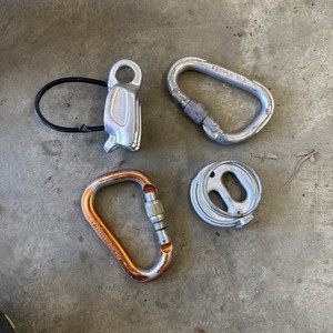 Salewa Belay Plate 9mm, Hb Wales Carabiner, Bd Atc Guid Belay Bd Carabiner 4 Pc.