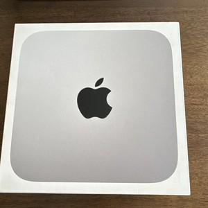 【美品】Apple Mac mini M2 メモリ16GB SSD 256GB Amazon.com: Apple Mac mini M2 Chip 16GB RAM 256GB SSD - Silver