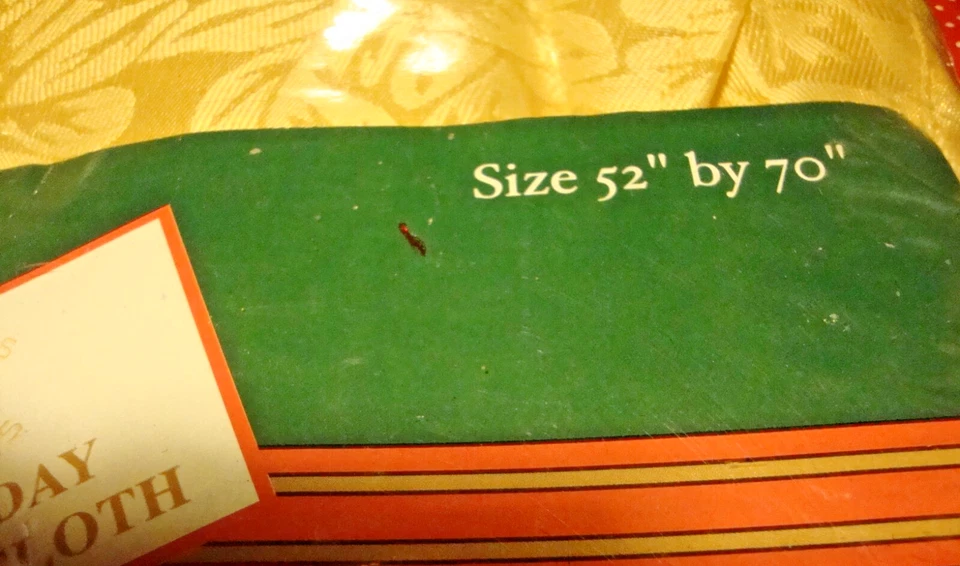 Vintage "Holiday Sultan's Linens" Gold Tone Polyester Tablecloth 52"x70" 242 - Image 3 of 4