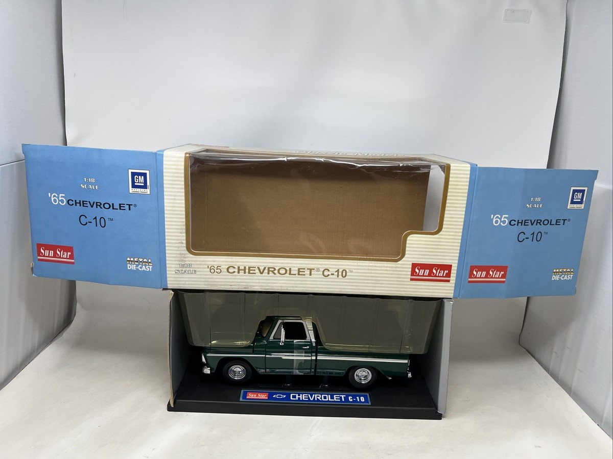 【SUNSTAR】1965 Chevrolet C-10 /1:18 #1386 Sun Star 1965 Chevrolet C-10 Pickup, Green, 1:18 Scale Diecast