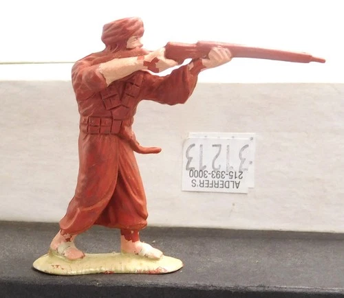 Marx 60mm Arab Standing Firing a Rifle in Red Brown, Collector Painted, Original