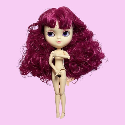 ICY ''Blythe'' Type jointed doll with fair skin and long grape pinky purple hair