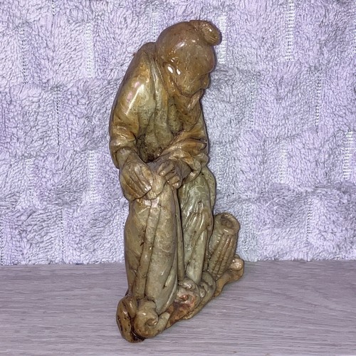 Vintage Chinese Hand Carved Jade Sculpture . - Picture 9 of 24