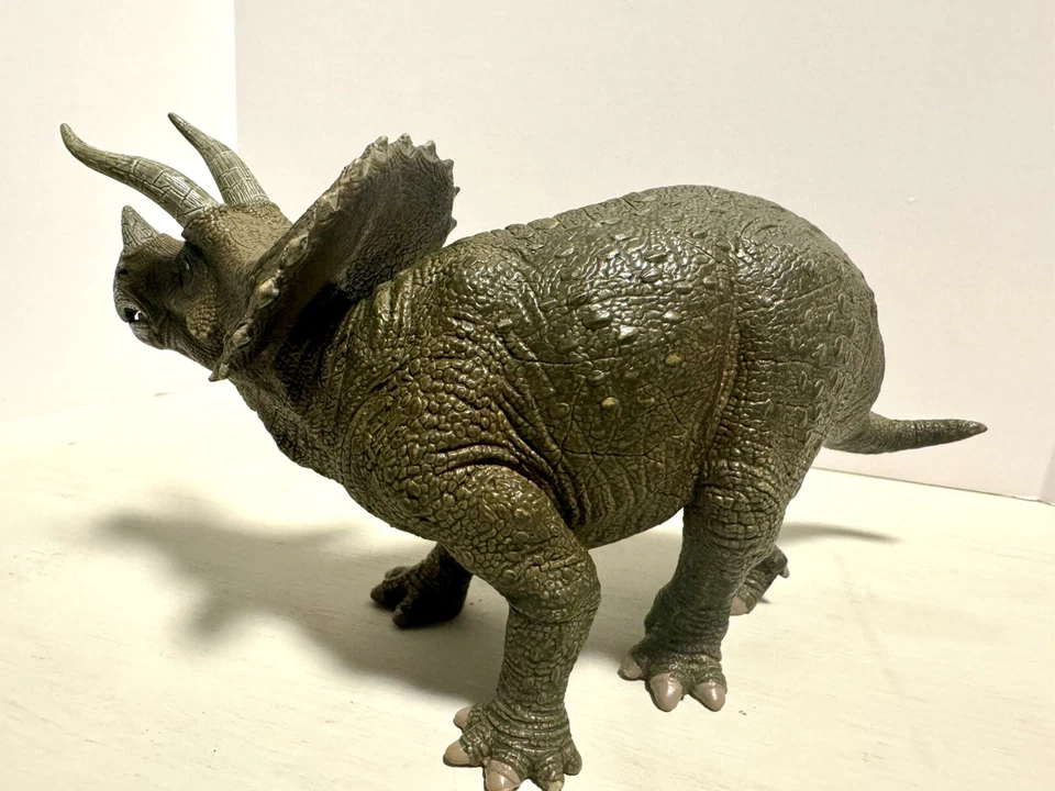 TRICERATOPS - Papo доисторический динозавр 2006 - Изображение 3 из 4