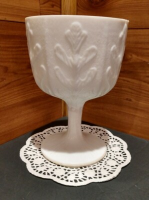 VINTAGE ORNATE 1975 F.T.D. OAK LEAF MILK GLASS PEDESTAL STEMMED GOBLET/CHALISE