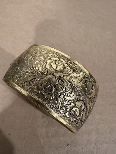 Vintage breiter Armreif Messing graviert/geätzt A2