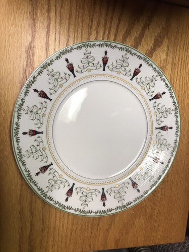 BERNARDAUD Grenadiers France ~ HAPPY HOLIDAYS~ 8.5” Salad Bread Plate - Picture 2 of 10
