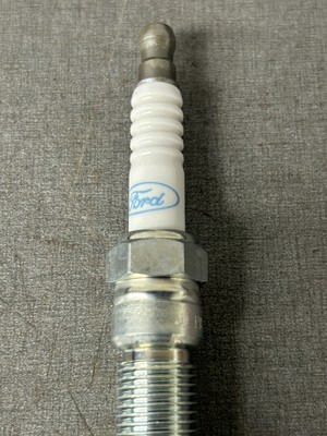 OEM Ford Focus C519 Mk4 Spark Plug 2207424 H6bg-12405-aa for sale 