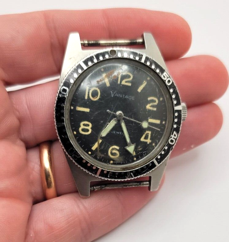 1960's Vantage Sport Skin Diver 17 Jewels Men's watch AS IS for