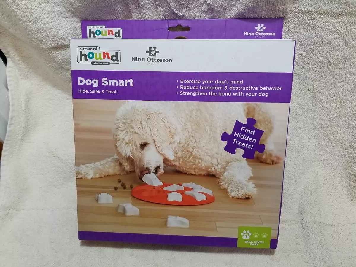 Outward Hound Nina Ottosson Treat Maze Puzzle Dog Toy