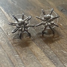 Sterling Silver Floral Flower Stud Earrings 2.14 Grams