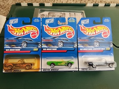 1999 Hot Wheels 1965 Ford Mustangs, 3 Different (T4)