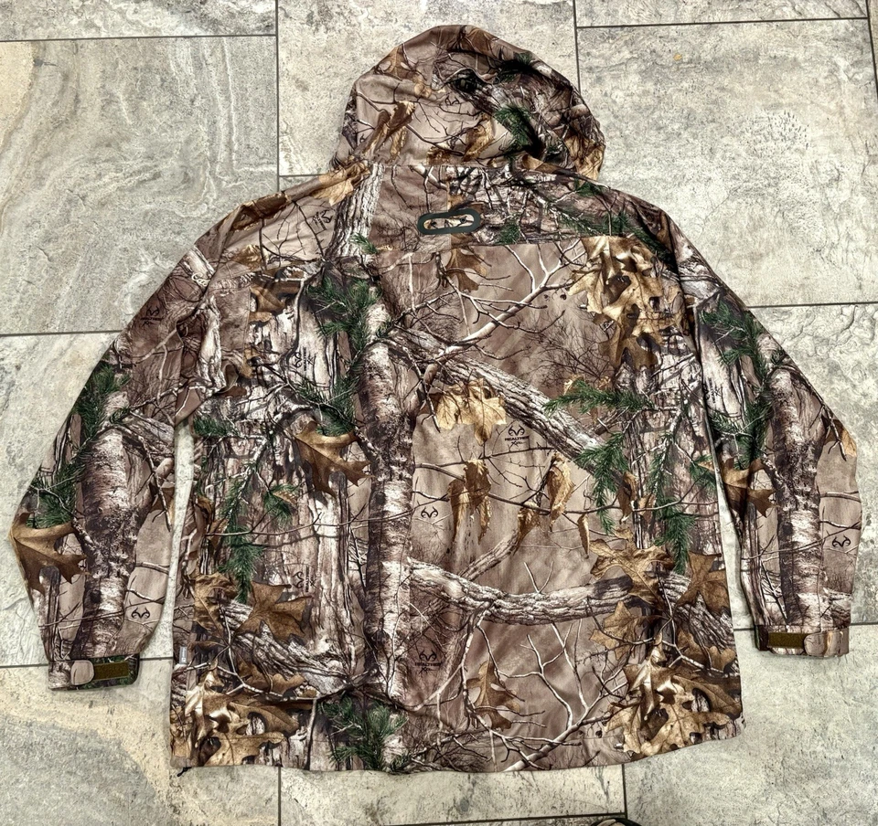 Cabela's Hunting Jacket Hooded Realtree Camo Mesh Lined 3X Tall Mesh Lined Light - Image 2 of 4