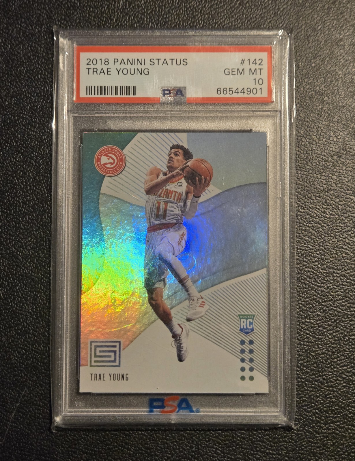 2018-19 Panini Status #142 Trae Young RC PSA 10