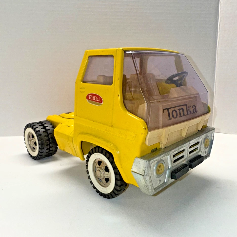Винтажная желтая прессованная стальная игрушка-грузовик Tonka 1970-е США классическая большая - Изображение 4 из 4
